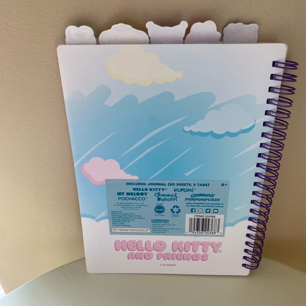 HELLO KITTY & FRIENDS Tab Notebook - Picture 3 of 3